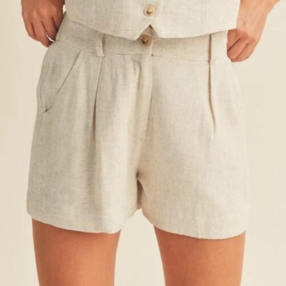 High Waist Linen-Blend Shorts in Light Beige